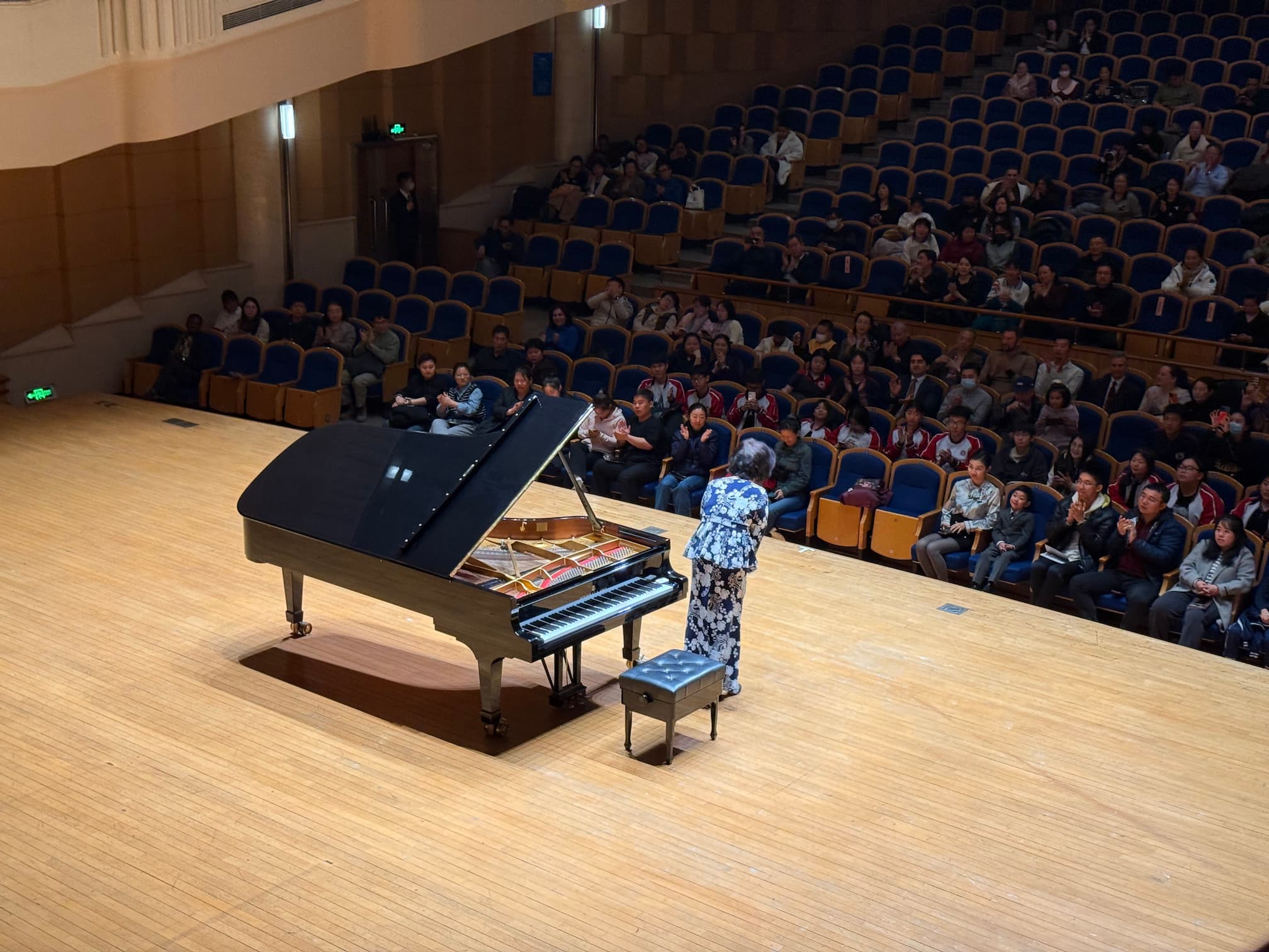 北京音乐厅克劳迪娅·杨演奏现场